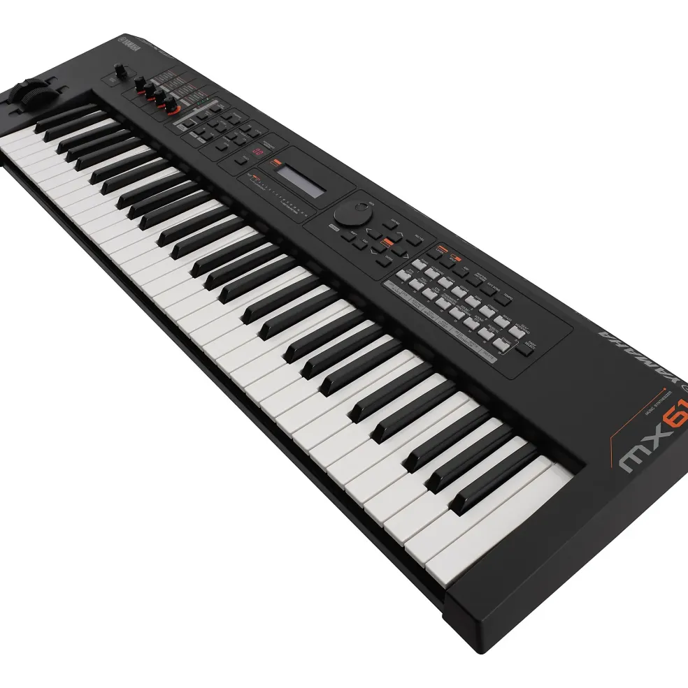 Yamaha MX61 61-Key Music Production Synthesizer Essentials Bundle Black