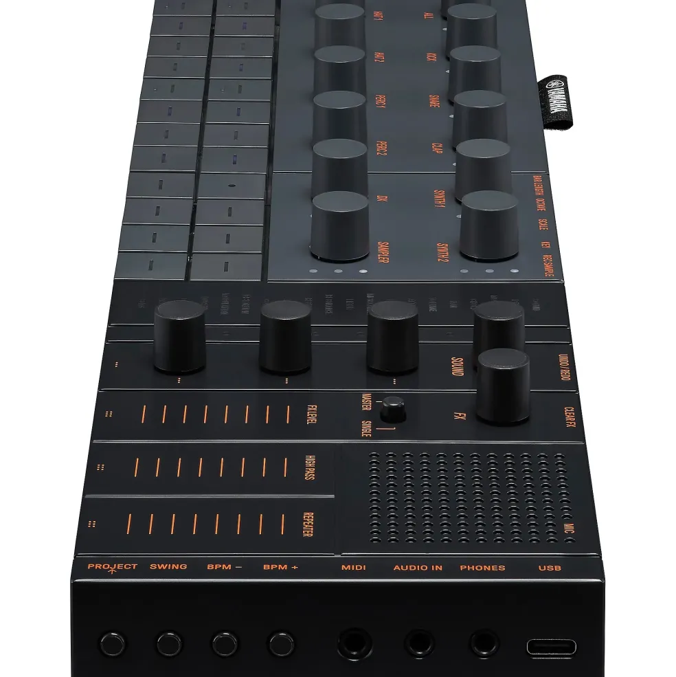 Yamaha SEQTRAK Music Creation Station Black