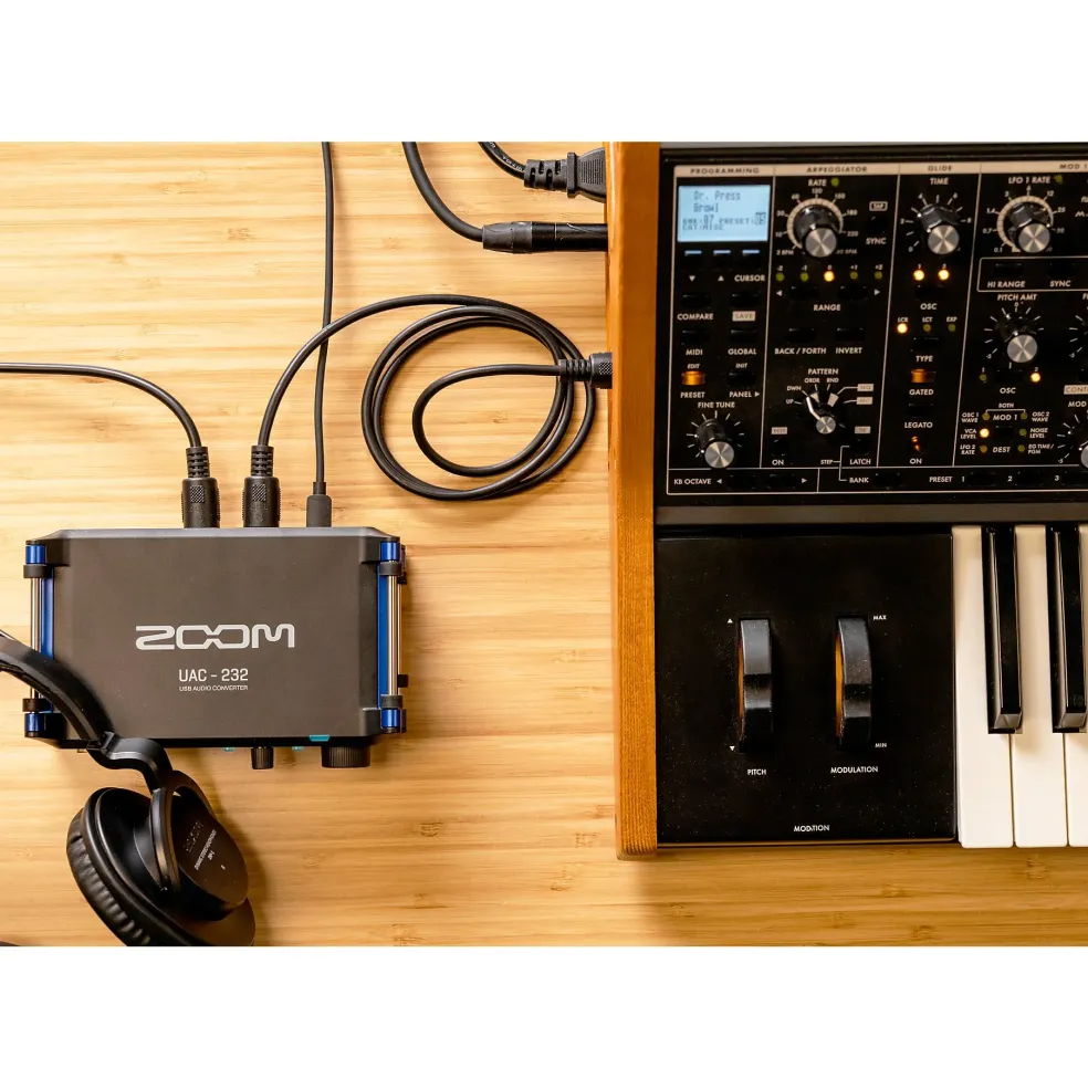 Zoom UAC-232 USB 3.0 Audio Interface